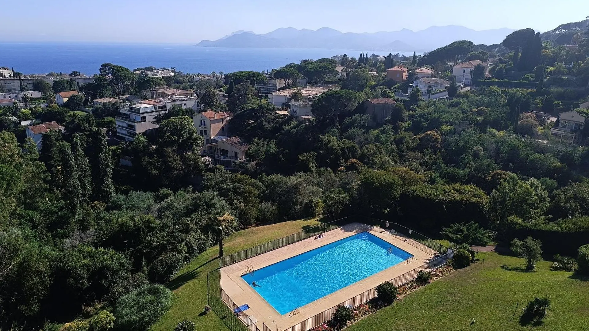 Magnifique 2 Pieces Vue Mer Cannes 0*,  France